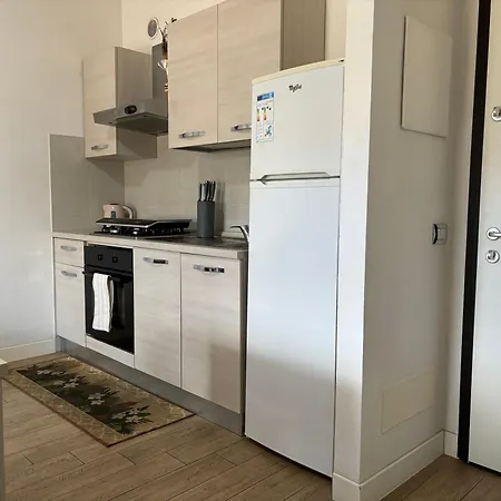 Apartment Roma Relax 4 Con Wifi-Ac-Netflix-2